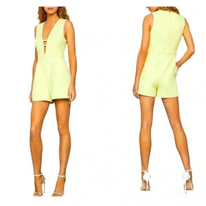 BCBC MaxAzria Romper V Neck Cutout Size 6